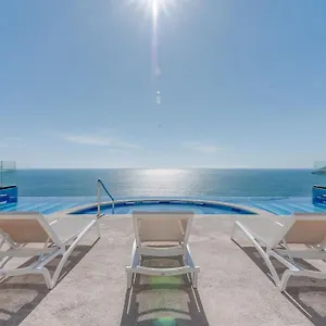 Depto Pavoreal. Hermosa Vista Al Mar Y Malecón! Apartamento